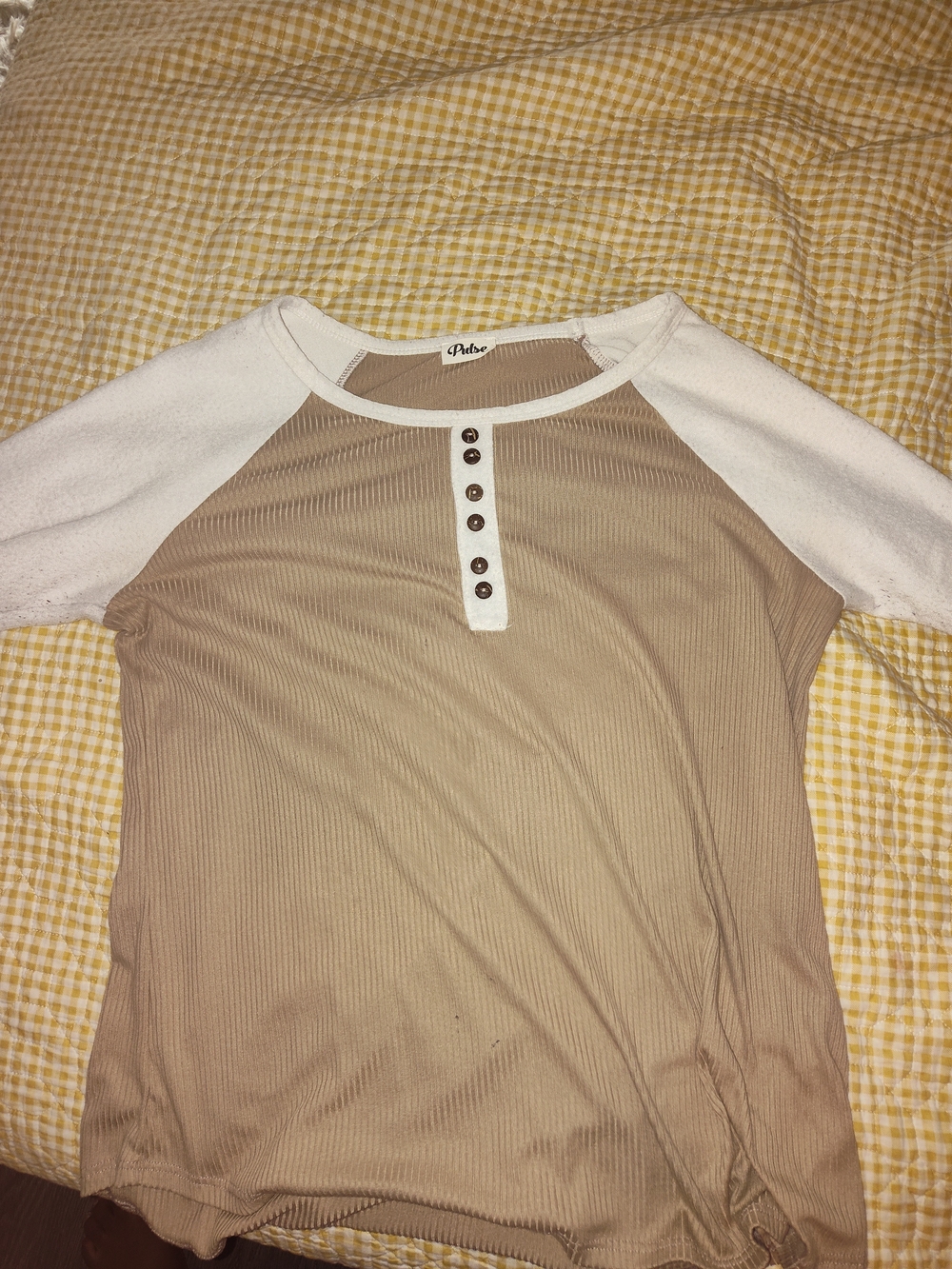 Pulse Two-Tone Ribbed Henley Raglan Top - White & Tan